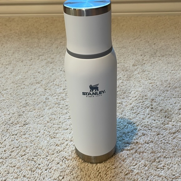Stanley Adventure To-Go Bottle 25oz Bottle - Picture 2 of 5